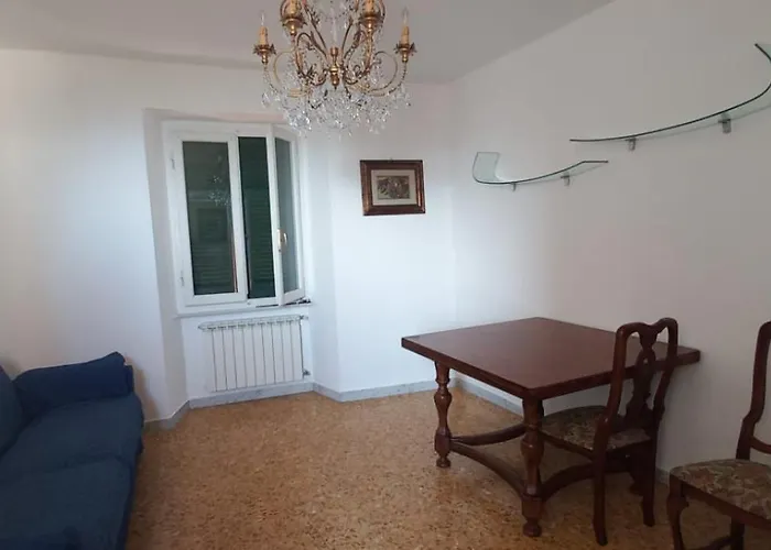 La Casa Gialla * Ortonovo