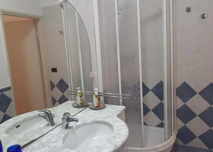 La Casa Gialla Ferienhaus Ortonovo