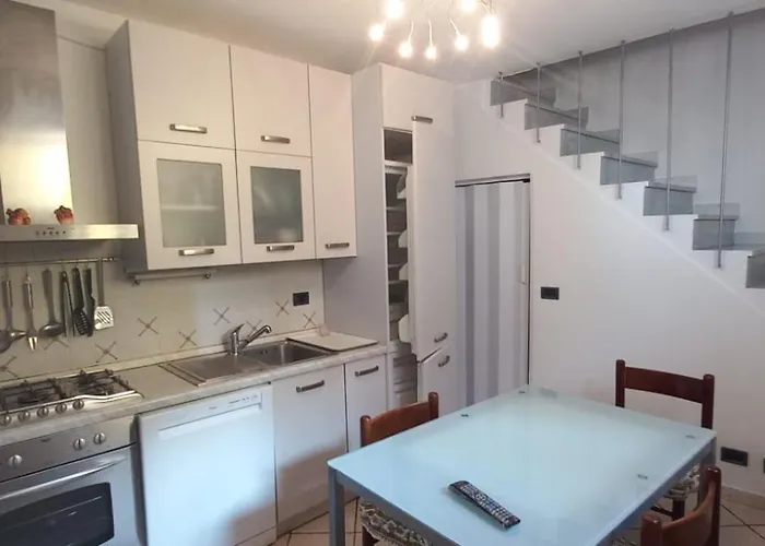 Ferienhaus La Casa Gialla Ortonovo