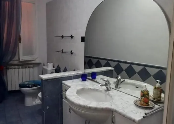 La Casa Gialla Ortonovo